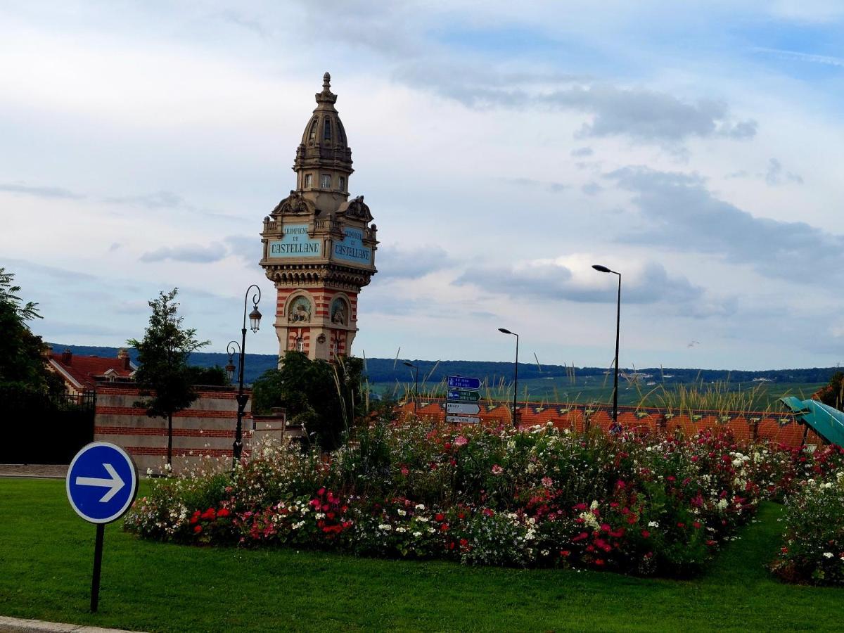 شقة Epernay Capital De Champagne المظهر الخارجي الصورة
